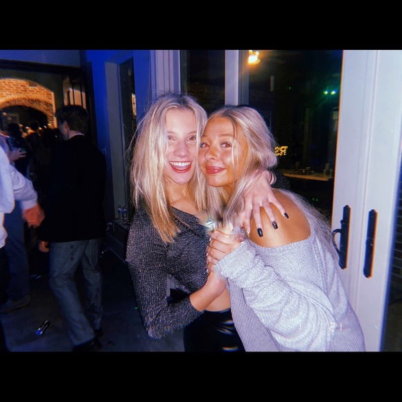 Meet your Posher, Sarah - Picture 1 of 1